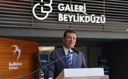 Ekrem İmamoğlu, “Galeri Beylikdüzü Görsel Sanatlar Yarışması” ödül törenine katıldı